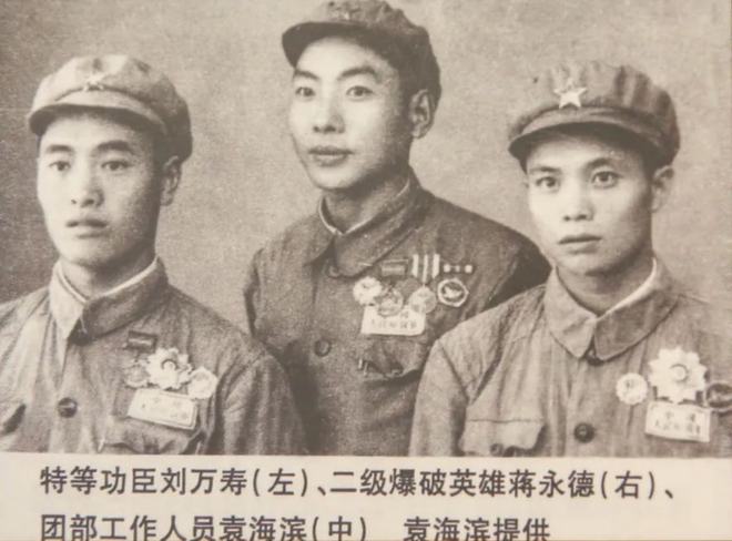 男同漫画网 “这幅画让我终于向自己承认