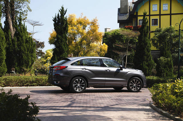 精东影业凌雨萱海报