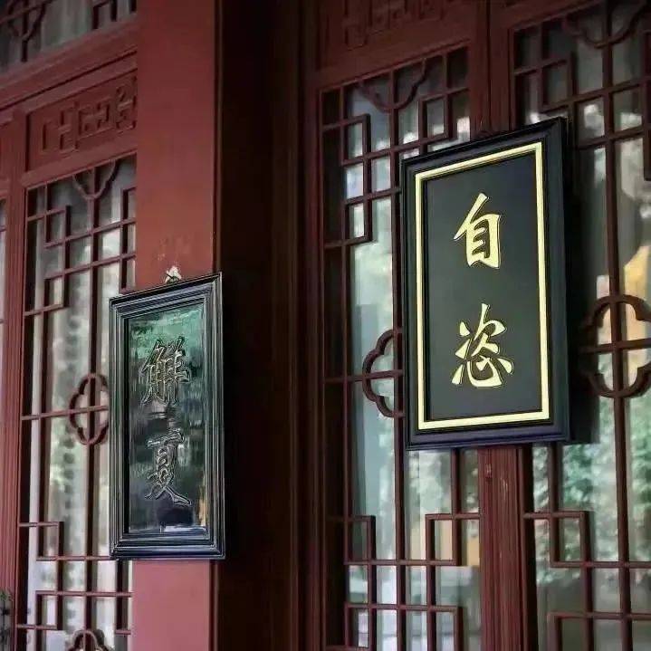 李蓉蓉 夏晴子 许多用户会选择同时拥有两者海报